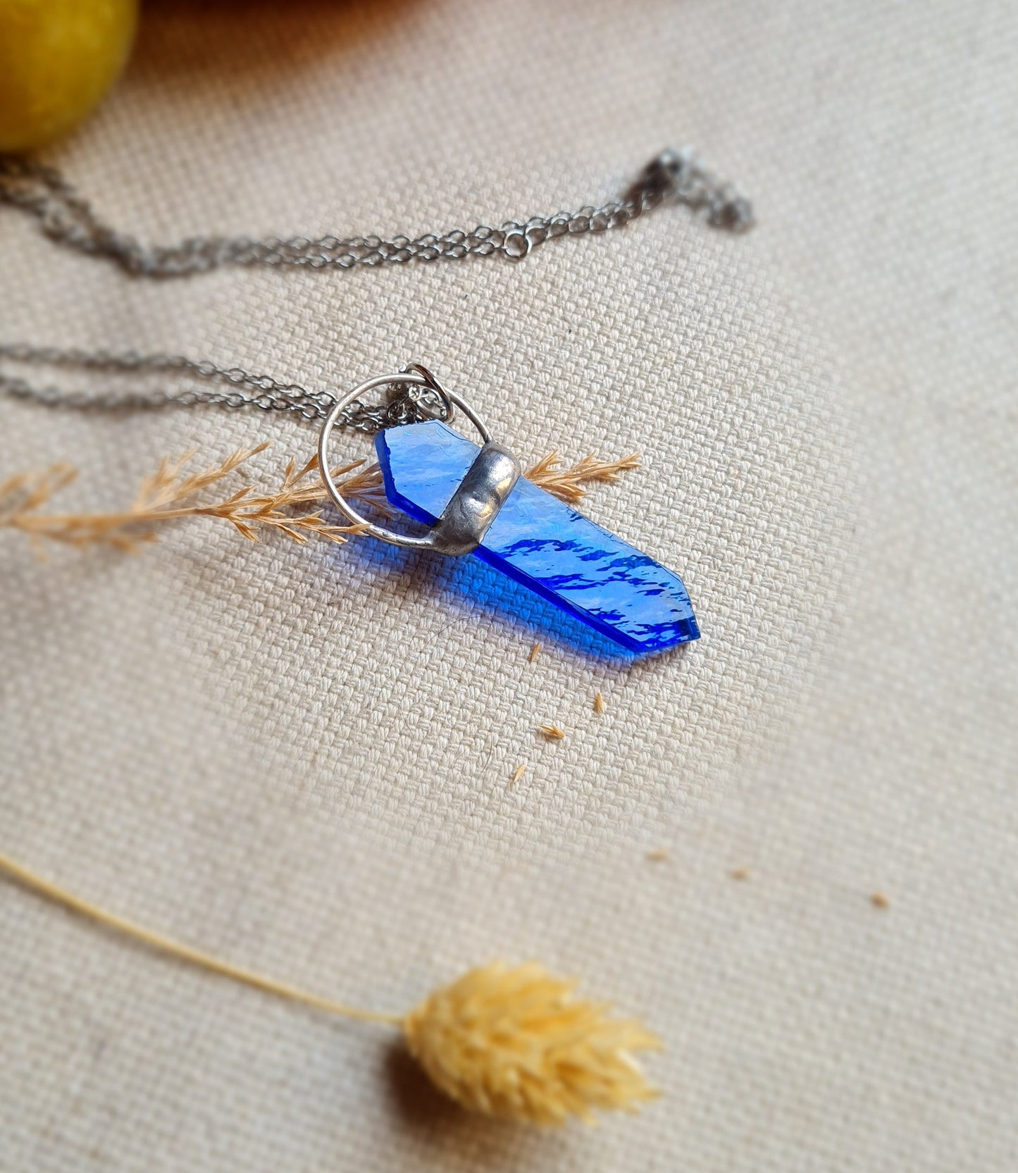 Cristal bleu d'opale