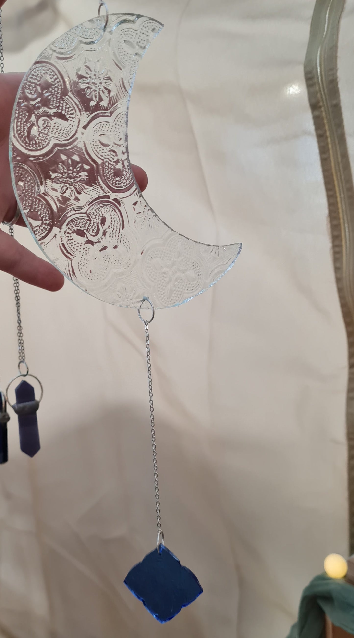 Lune et quatre-feuilles blanc mauresque + bleu irisé