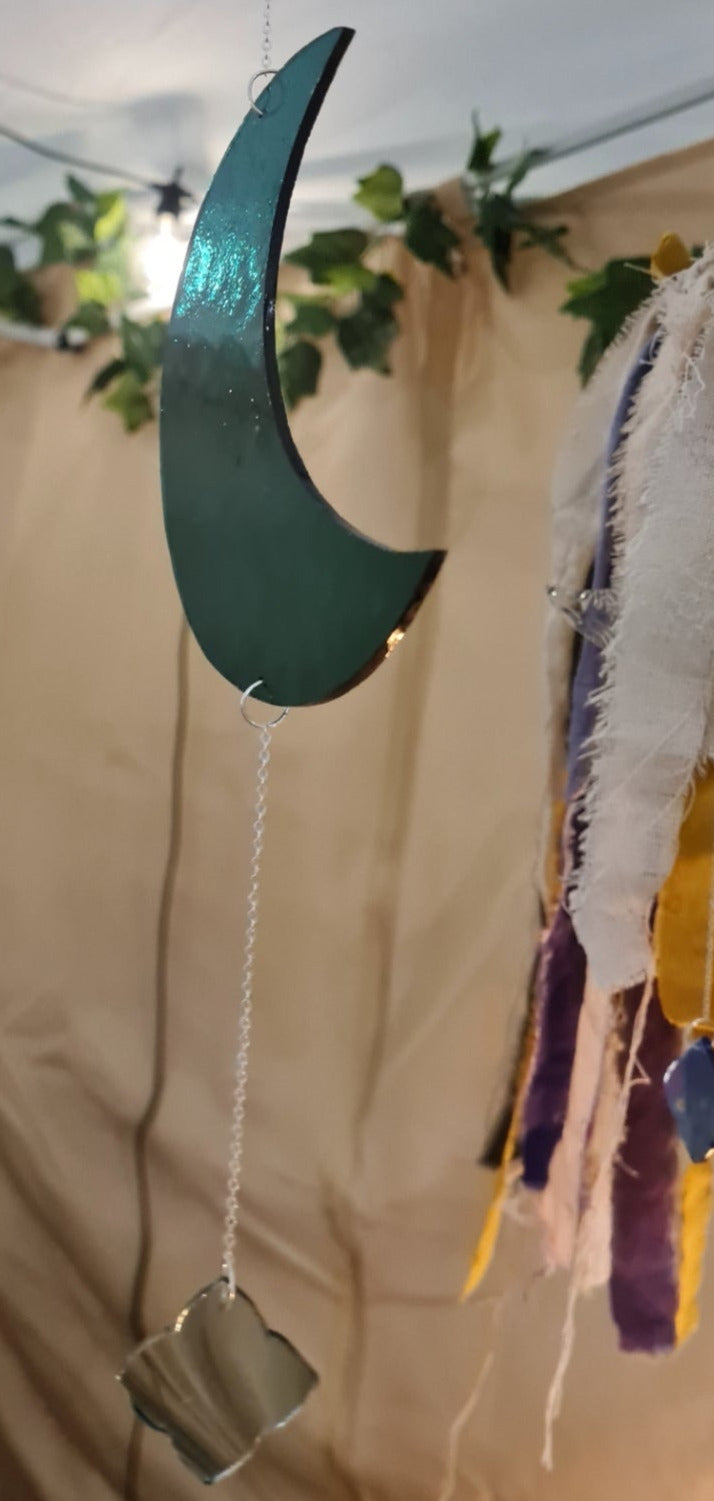 Lune et quatre-feuilles vert bleu profond + quatre-feuilles bleu acier veiné