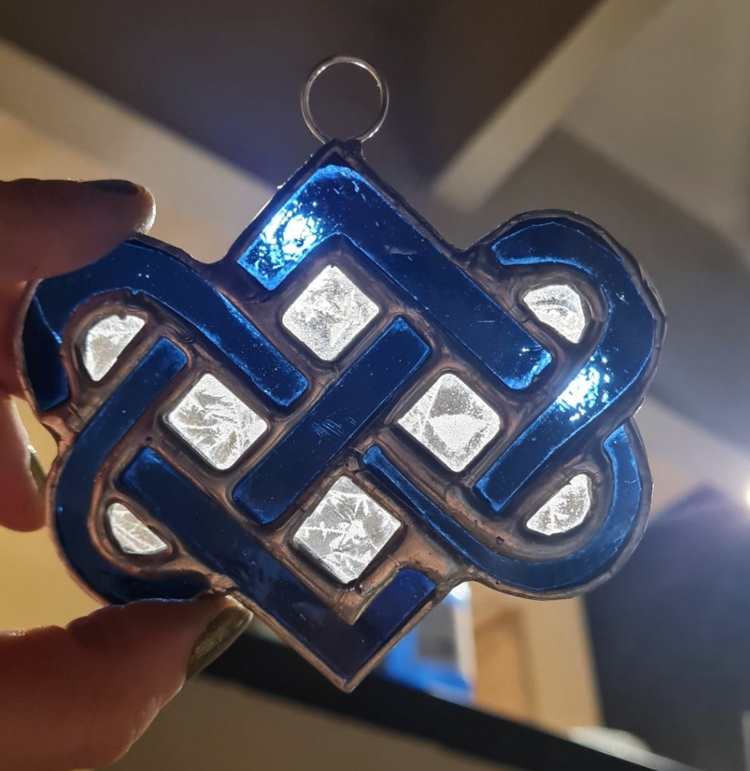 Entrelac celtique bleu nuit