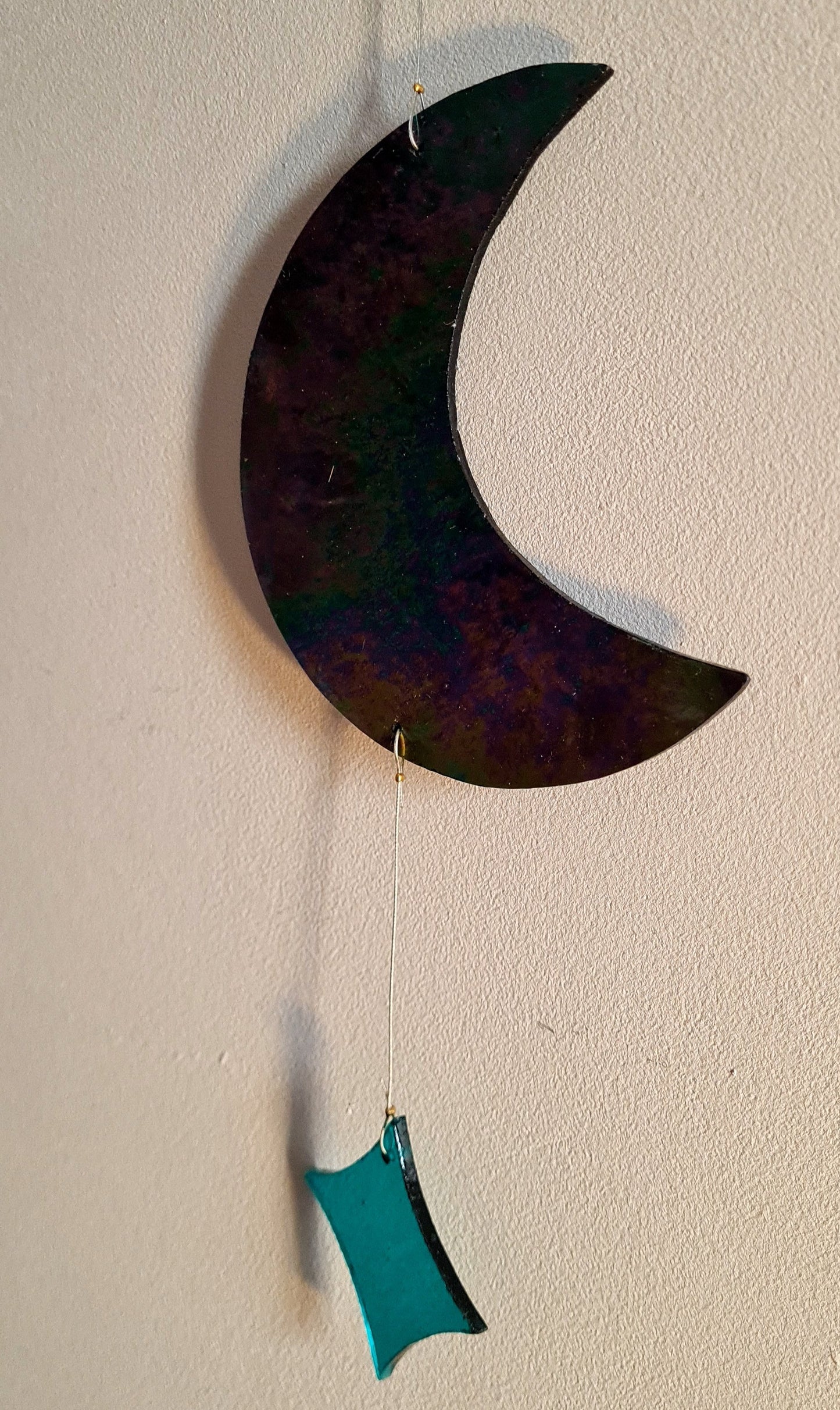 Lune et étoile noir irisé + émeraude