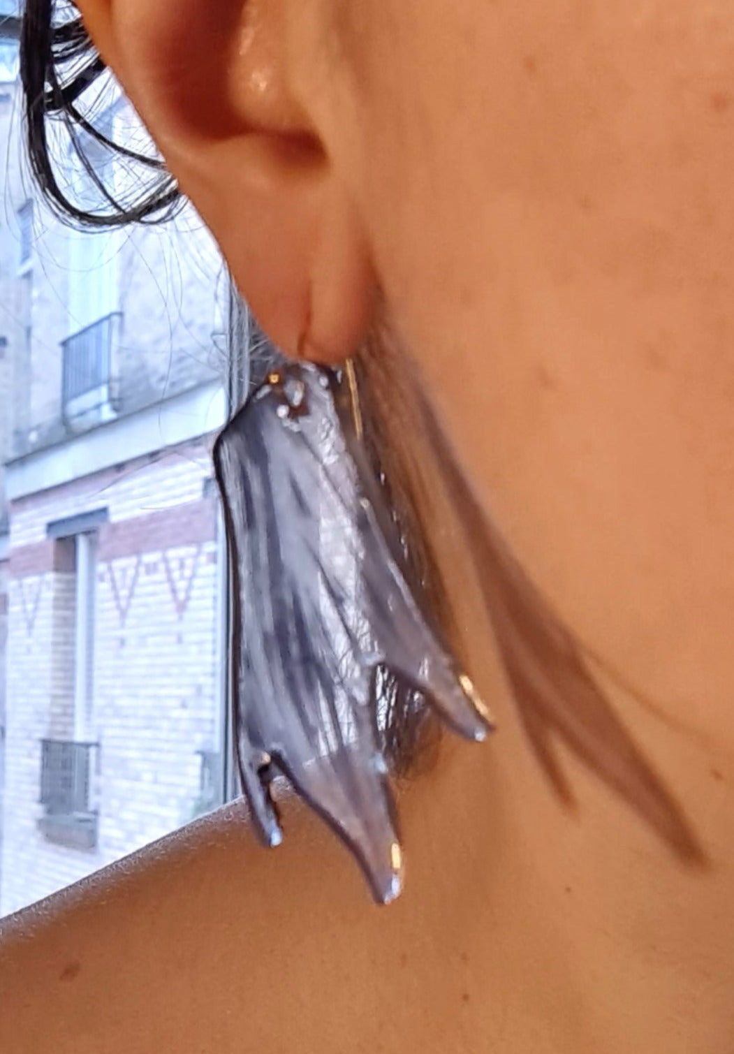 Les mains de la magicienne et les mains de l'alchimiste