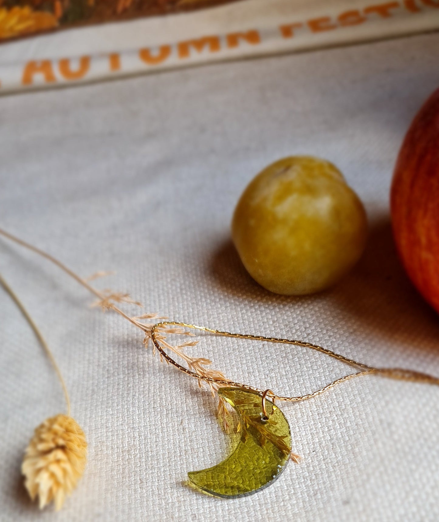Lune de Mabon vert olive