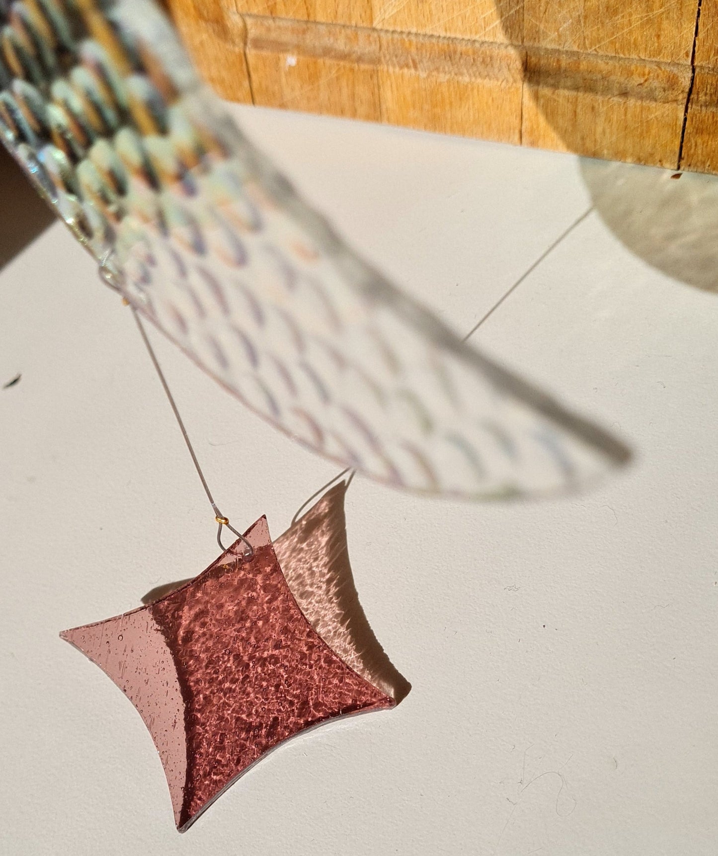 Lune et étoiles clair bullé irisé + parme